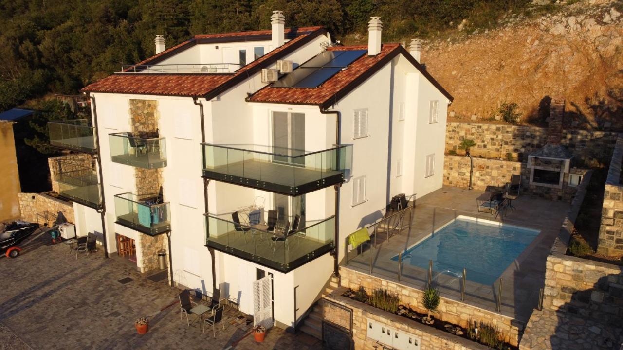 2Bfree Apartments Stinica Eksteriør billede