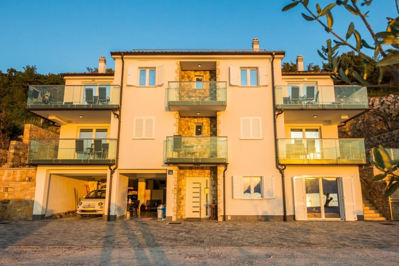 2Bfree Apartments Stinica Eksteriør billede