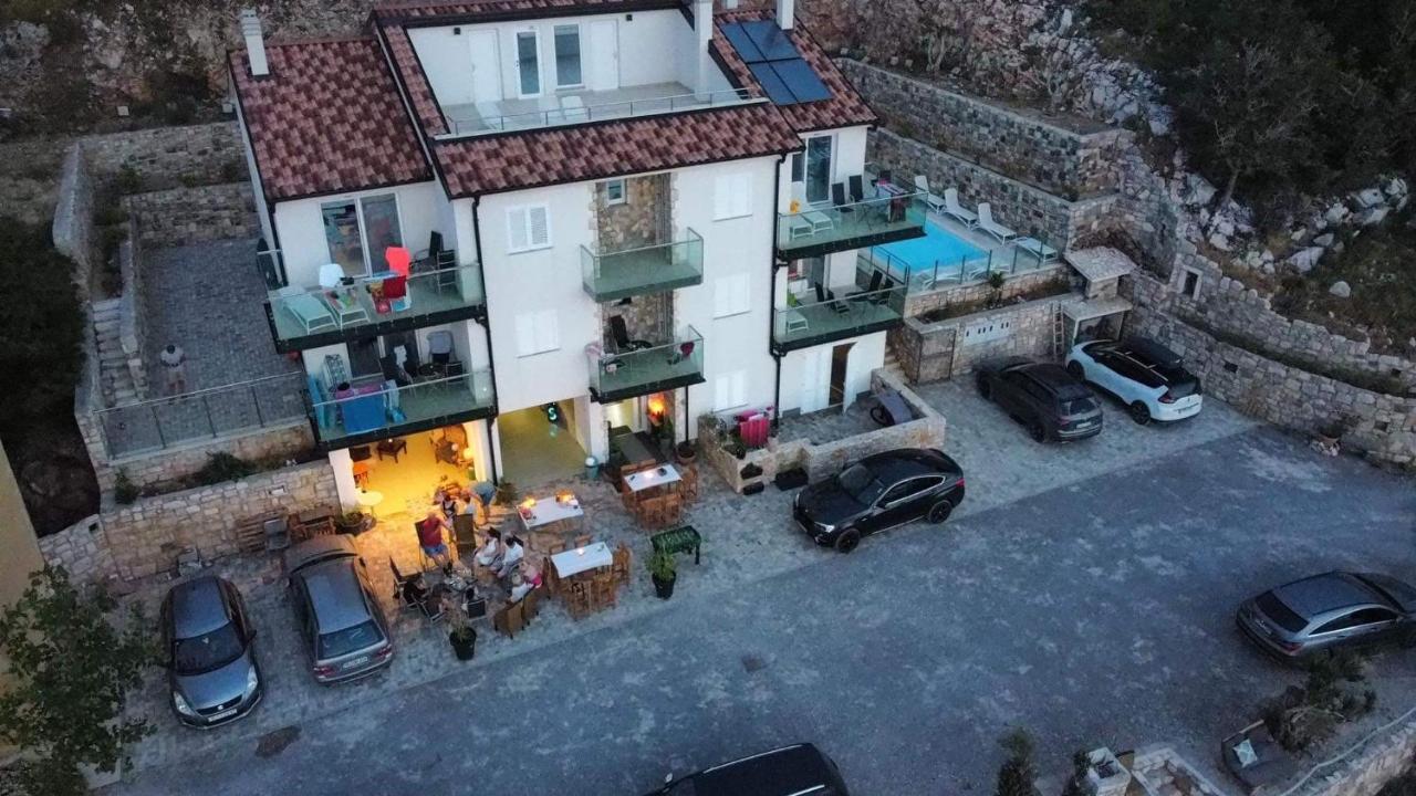 2Bfree Apartments Stinica Eksteriør billede